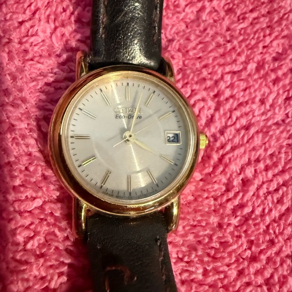 Citizen Eco-Drive Women's Leather Watch - Picture 3 of 6